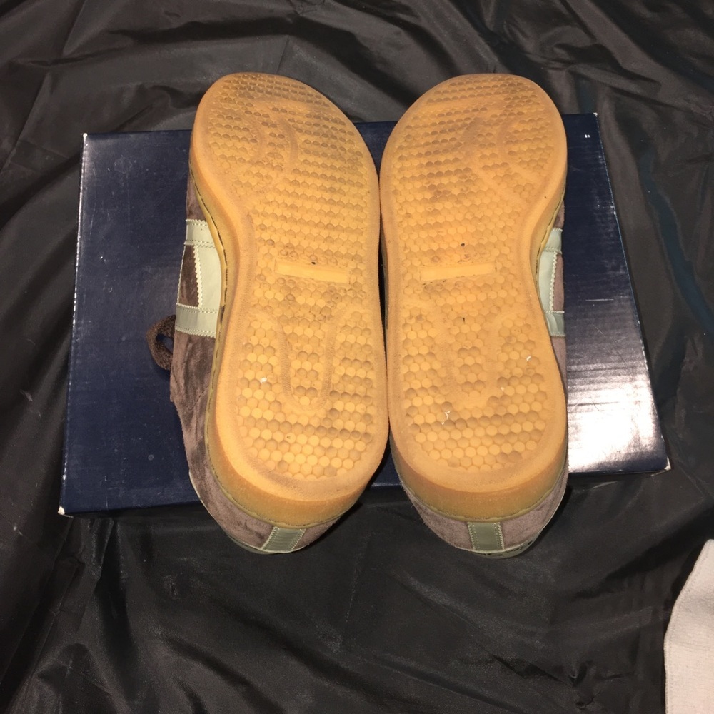 Compton Suede - Picture 6 of 6
